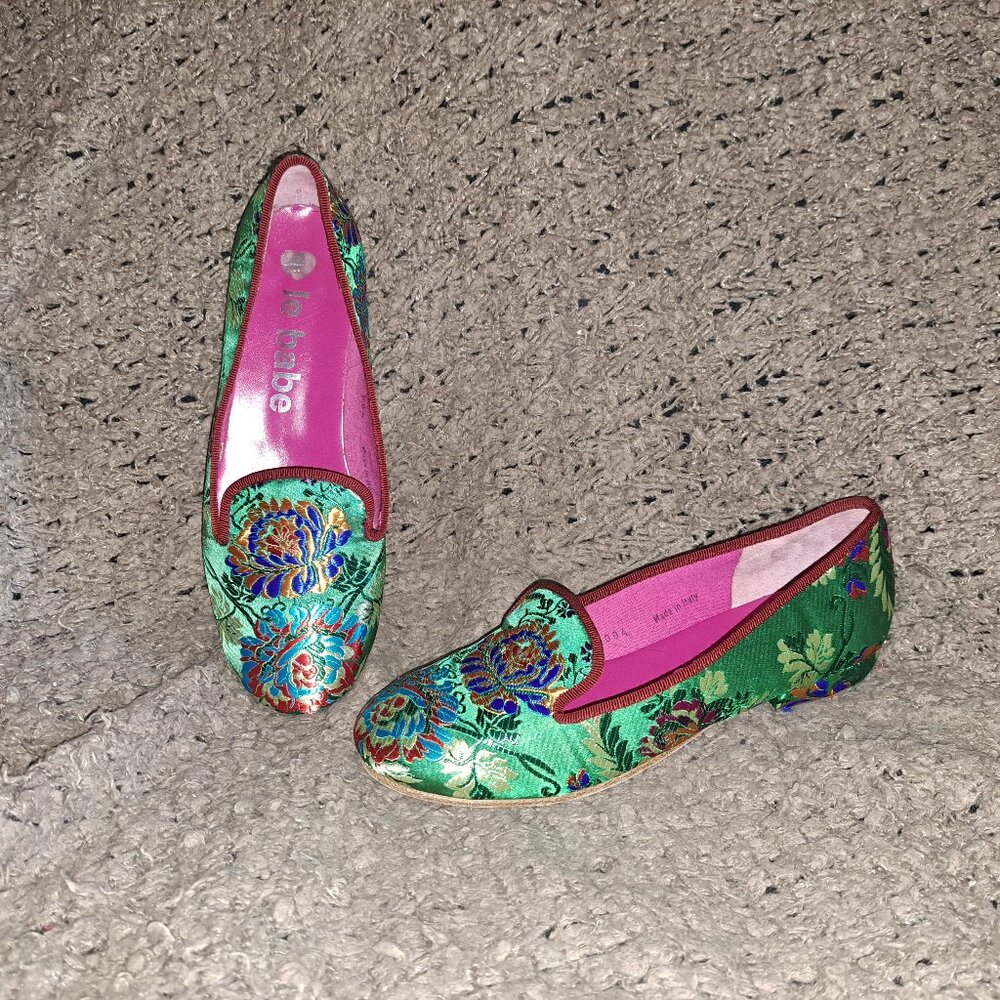 LE BABE SHOES- Made in Italy-Chinese Pattern Silk/Satin Tapestry Flats-Sz 37-NM